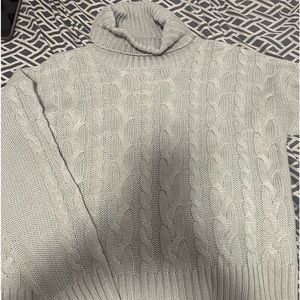 Cropped Knitted Grey Sweater